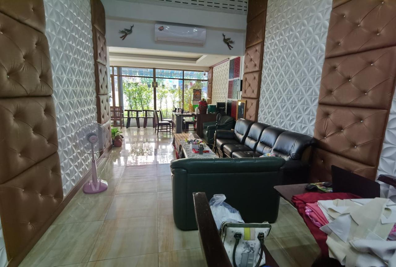 A Lanna Boutique House Hotel Чиангмай Екстериор снимка