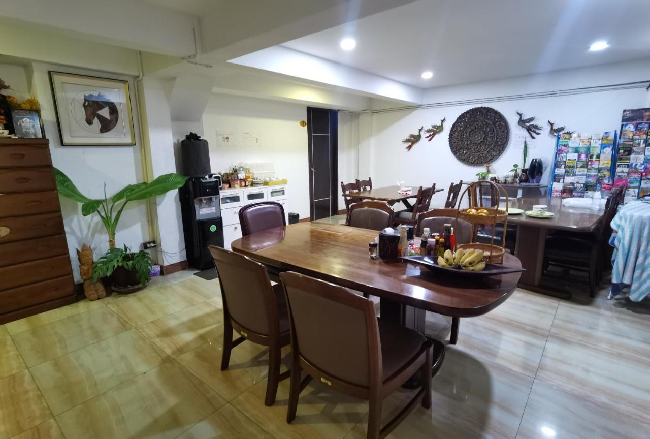 A Lanna Boutique House Hotel Чиангмай Екстериор снимка
