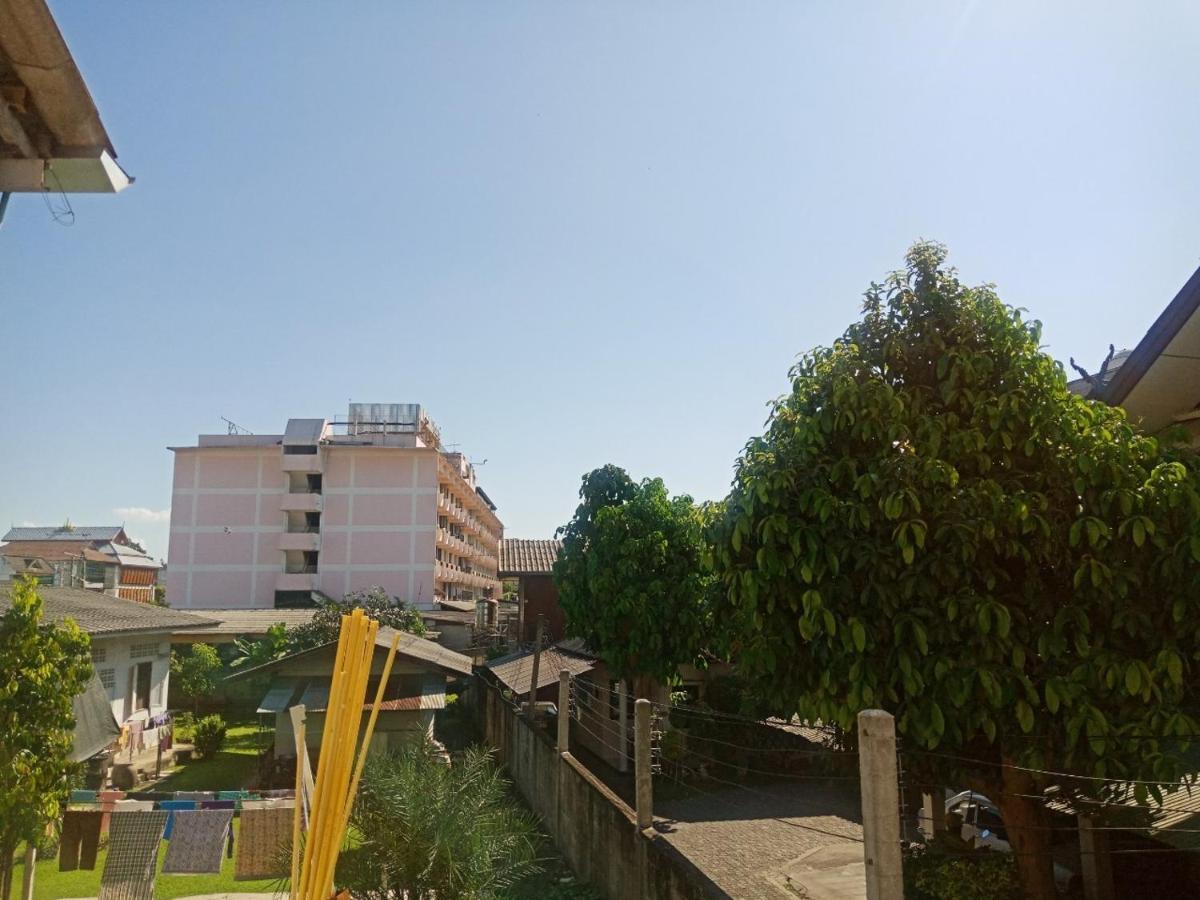A Lanna Boutique House Hotel Чиангмай Екстериор снимка